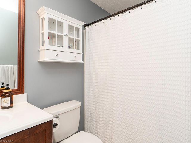 4301 Garden Club Street, High Point, NC 27265