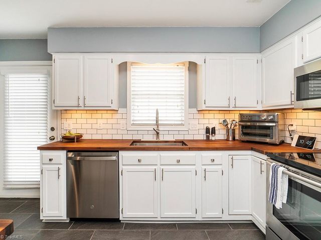 4301 Garden Club Street, High Point, NC 27265