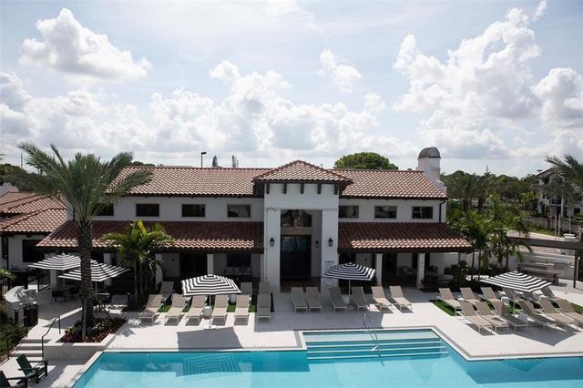 8894 44th Street 2-112, Sunrise, FL 33351