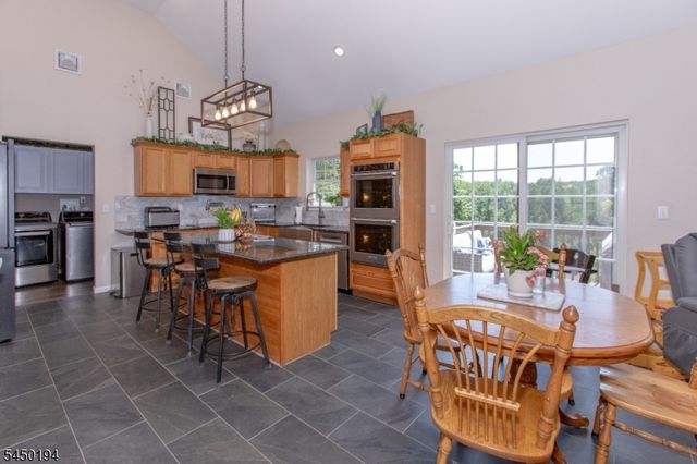 21 Rockport Rd, Wantage Twp., NJ 07461