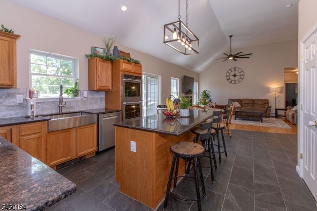 21 Rockport Rd, Wantage Twp., NJ 07461