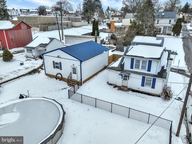 147 MAPLE ST, Manchester, PA 17345