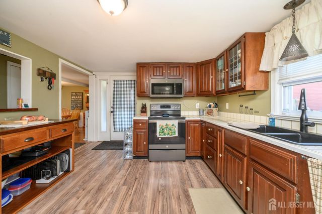 1043 County Road 519, Frenchtown, NJ 08825