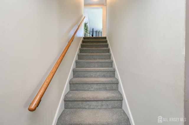 1043 County Road 519, Frenchtown, NJ 08825