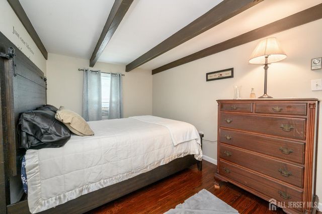 1043 County Road 519, Frenchtown, NJ 08825