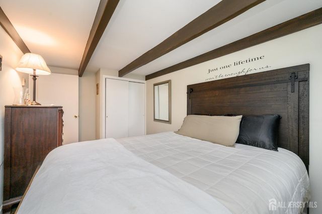1043 County Road 519, Frenchtown, NJ 08825