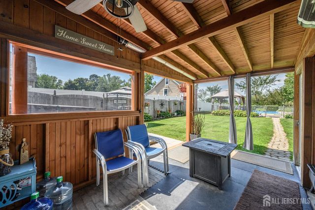 1043 County Road 519, Frenchtown, NJ 08825