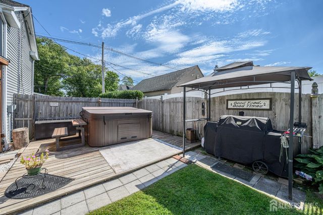 1043 County Road 519, Frenchtown, NJ 08825