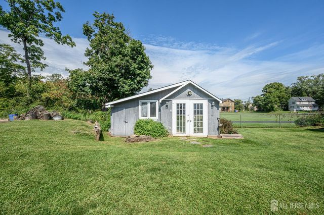 1043 County Road 519, Frenchtown, NJ 08825
