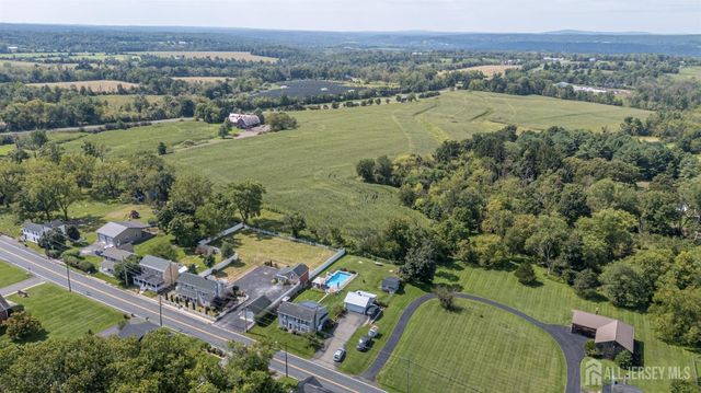 1043 County Road 519, Frenchtown, NJ 08825