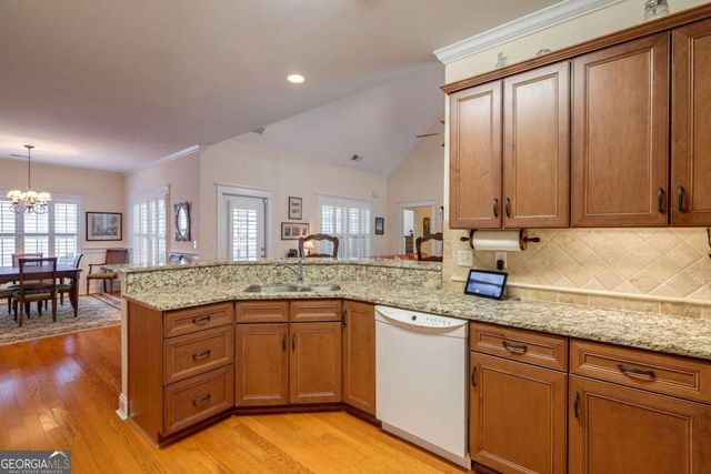 2142 Eisenhower Avenue, Bogart, GA 30622