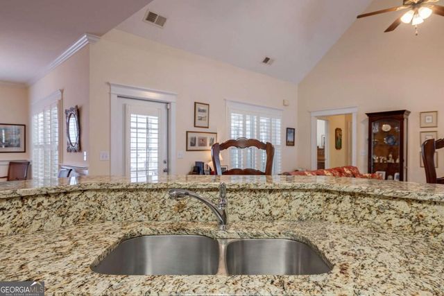 2142 Eisenhower Avenue, Bogart, GA 30622