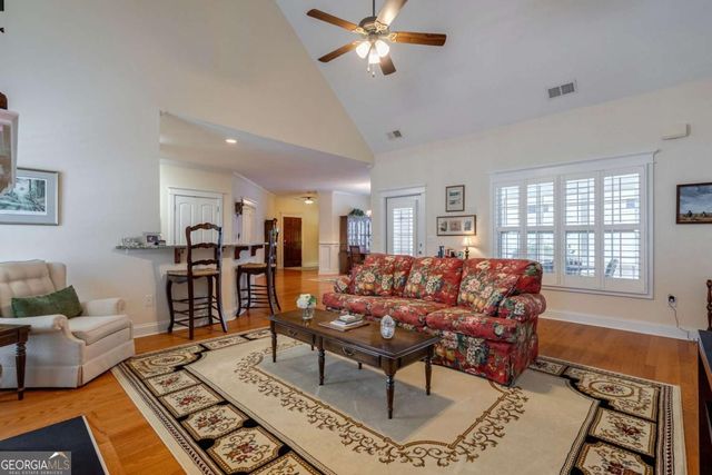 2142 Eisenhower Avenue, Bogart, GA 30622