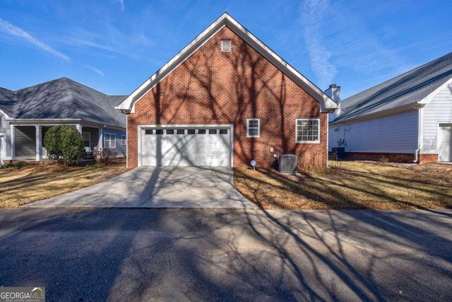 2142 Eisenhower Avenue, Bogart, GA 30622