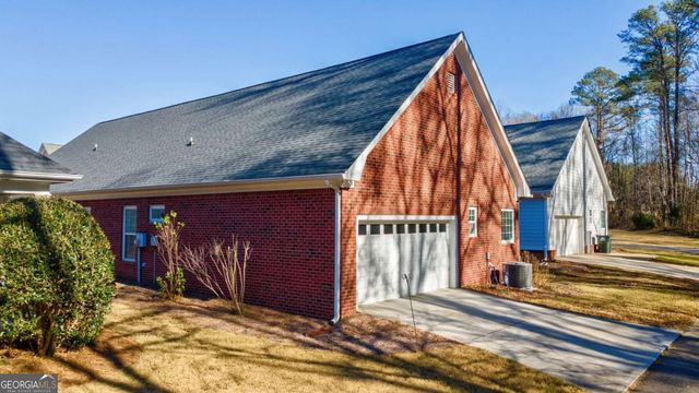 2142 Eisenhower Avenue, Bogart, GA 30622