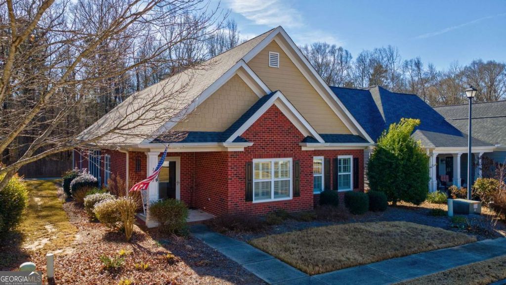 2142 Eisenhower Avenue, Bogart, GA 30622