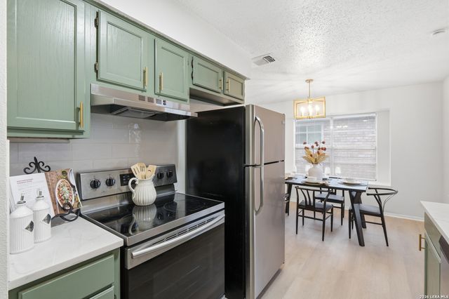 4706 Esterbrook, San Antonio, TX 78238