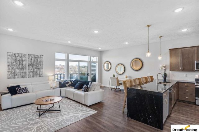 630 N 46th Street, Omaha, NE 68132