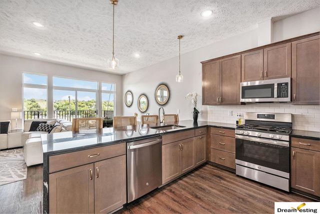 630 N 46th Street, Omaha, NE 68132