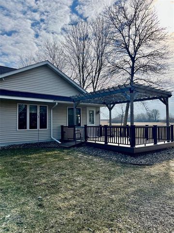 310 Willink Drive, Baldwin, WI 54002