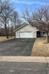 310 Willink Drive, Baldwin, WI 54002