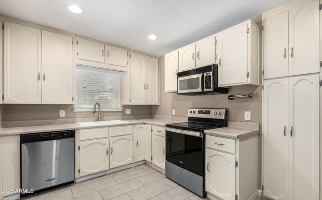 2226 N 28TH Street, Phoenix, AZ 85008
