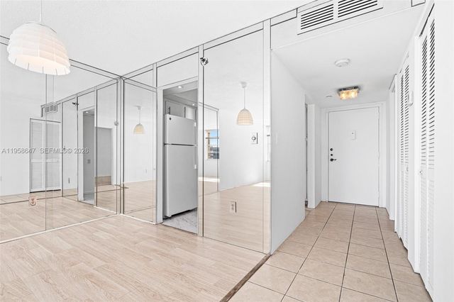 1000 Saint Charles Pl 613, Pembroke Pines, FL 33026