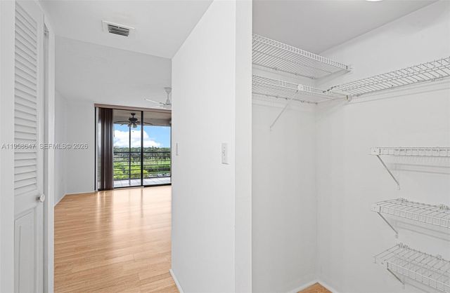 1000 Saint Charles Pl 613, Pembroke Pines, FL 33026