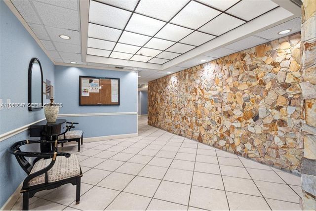 1000 Saint Charles Pl 613, Pembroke Pines, FL 33026