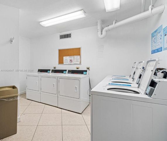 1000 Saint Charles Pl 613, Pembroke Pines, FL 33026