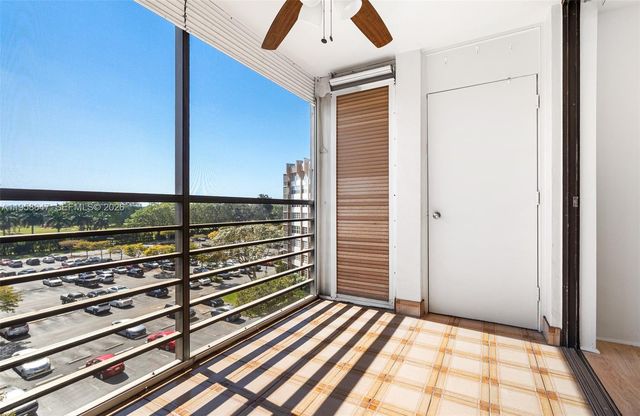 1000 Saint Charles Pl 613, Pembroke Pines, FL 33026