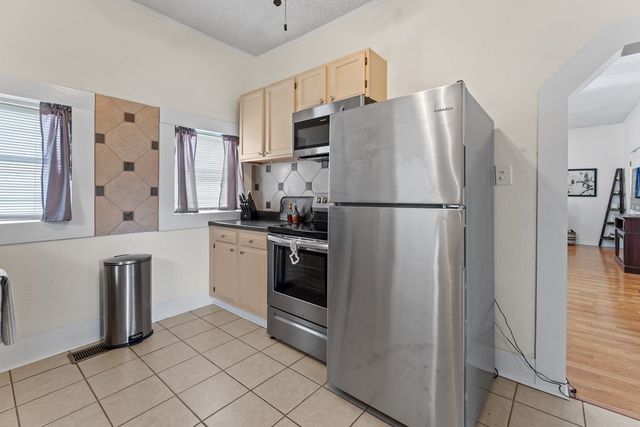 1229 Jefferson St, Kerrville, TX 78028