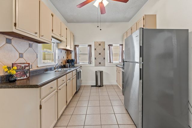 1229 Jefferson St, Kerrville, TX 78028