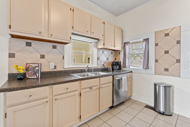 1229 Jefferson St, Kerrville, TX 78028