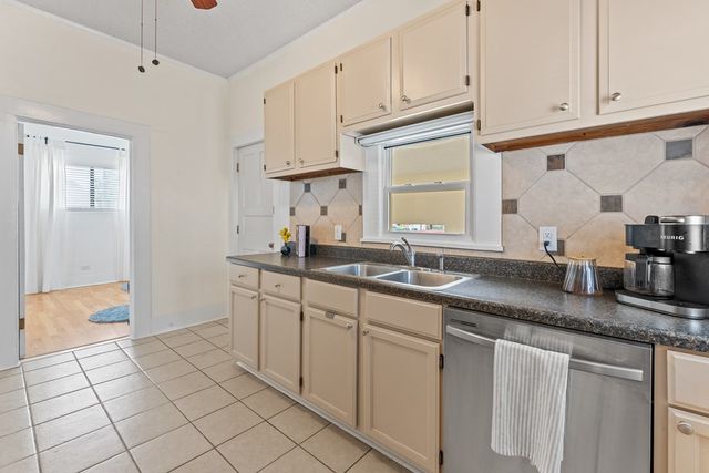 1229 Jefferson St, Kerrville, TX 78028