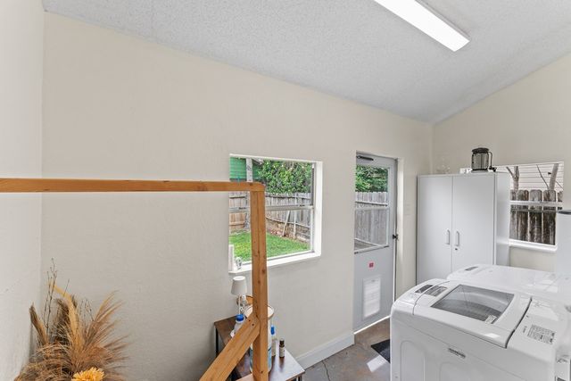 1229 Jefferson St, Kerrville, TX 78028