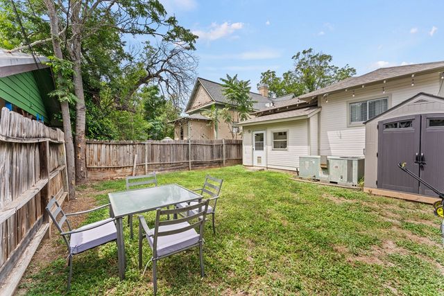 1229 Jefferson St, Kerrville, TX 78028