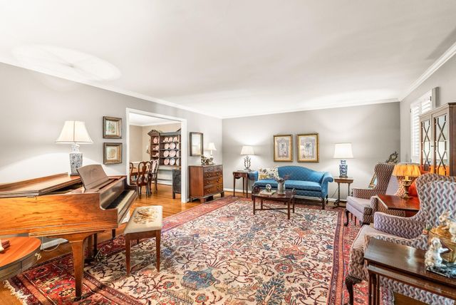 20 Foxhunt Trail, Little Rock, AR 72227