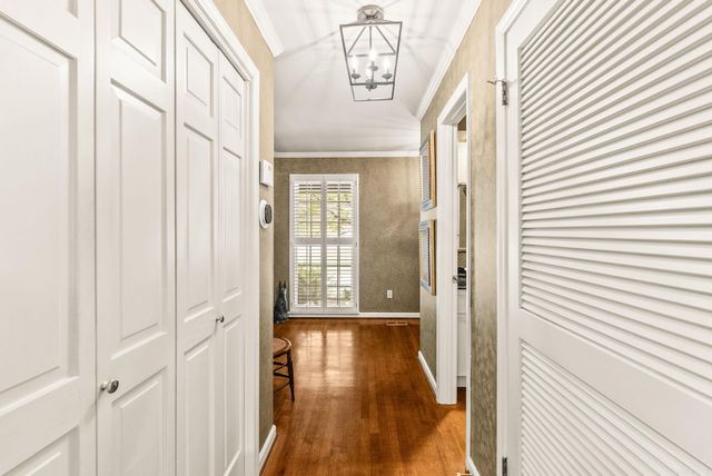 20 Foxhunt Trail, Little Rock, AR 72227