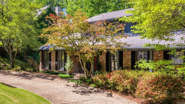 20 Foxhunt Trail, Little Rock, AR 72227