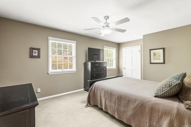 20 Foxhunt Trail, Little Rock, AR 72227