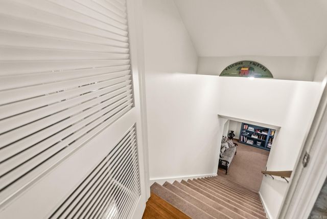 20 Foxhunt Trail, Little Rock, AR 72227