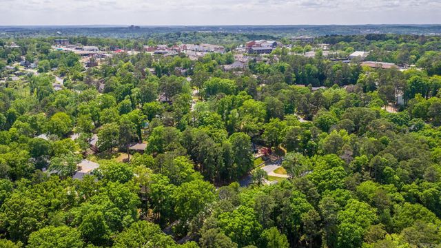 20 Foxhunt Trail, Little Rock, AR 72227