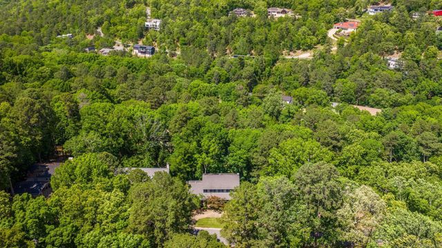 20 Foxhunt Trail, Little Rock, AR 72227