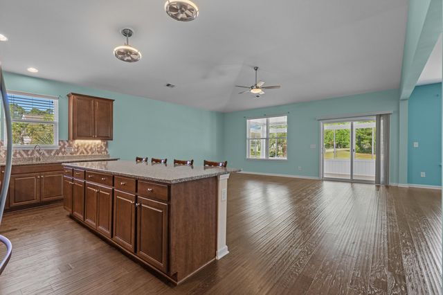 840 Lafayette Park Dr., Little River, SC 29566
