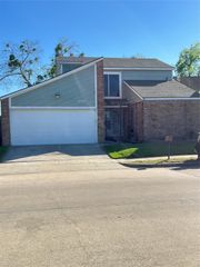 11307 Oakcenter Drive, Houston, TX 77072