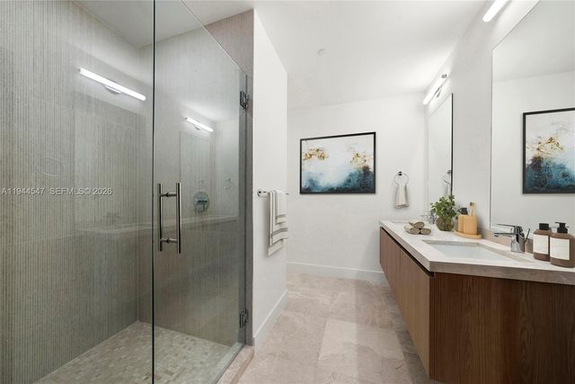 701 Valencia Ave 502, Coral Gables, FL 33134