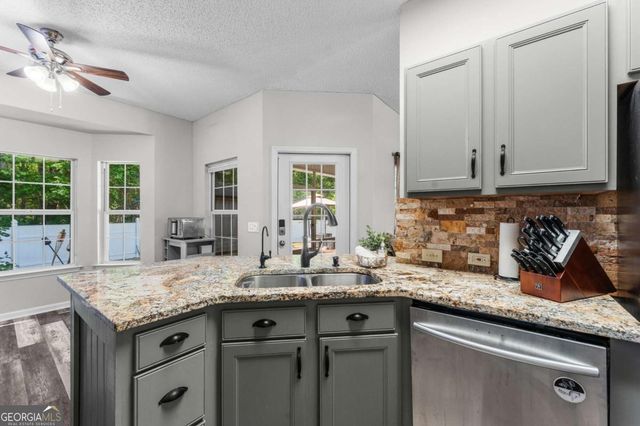 800 Hyacinth Circle, Guyton, GA 31312