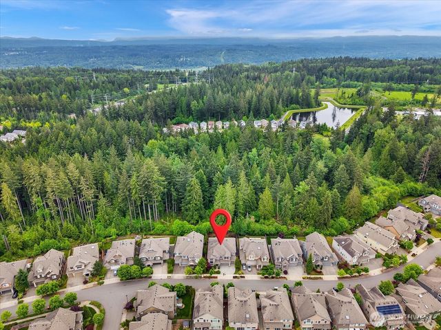 9758 242nd Way NE, Redmond, WA 98053