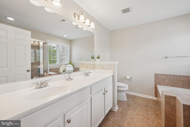 1593 JASON DR, Cinnaminson, NJ 08077